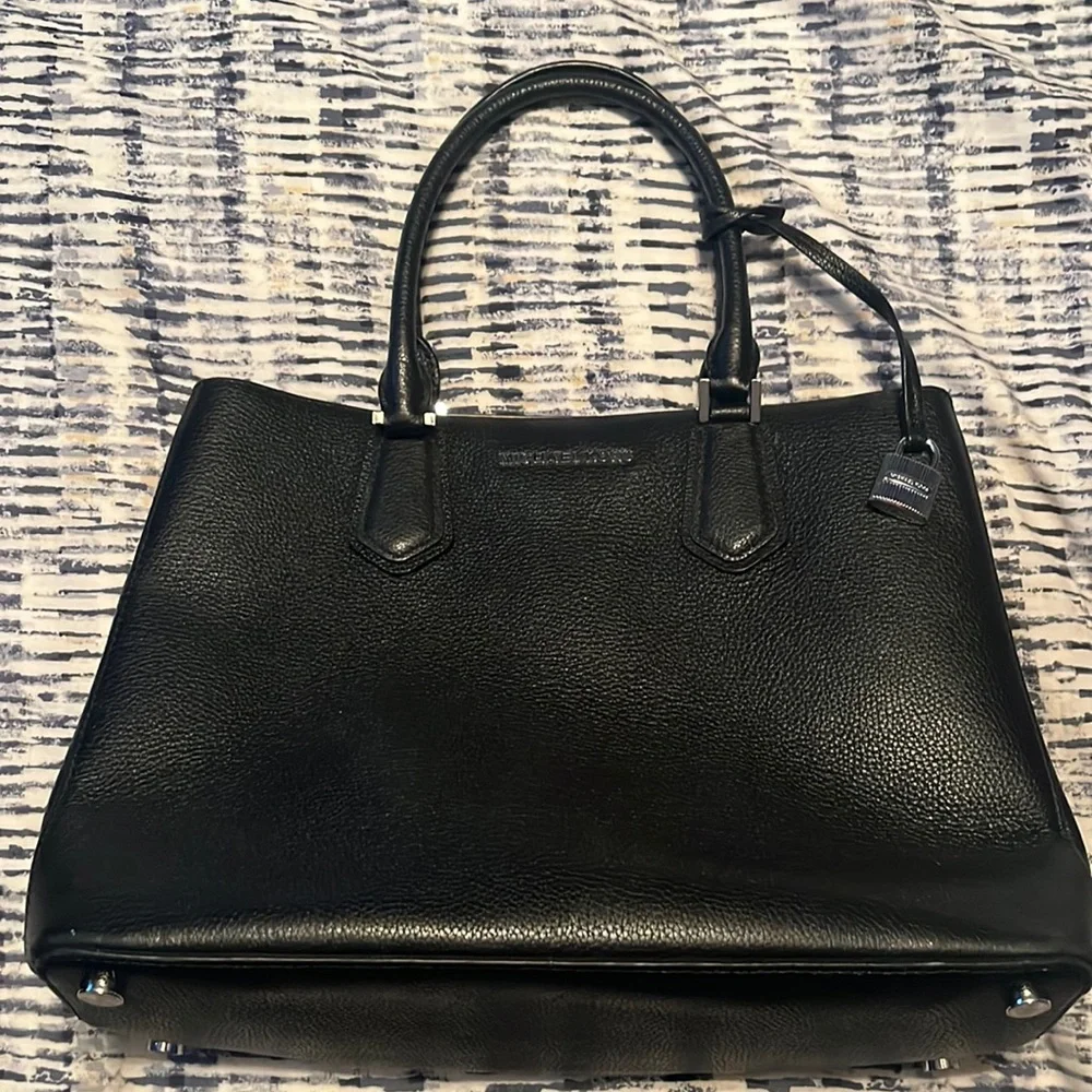 Michael Kors handbag - Picture 2 of 5